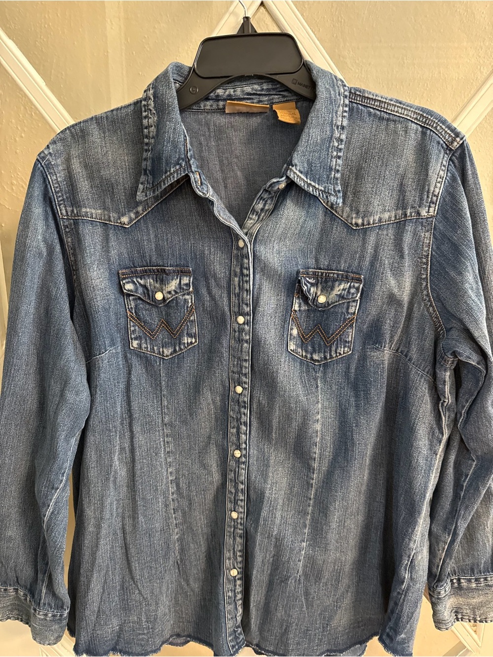 Wrangler Medium Blue Washed Denim Western Button-Down Shirt